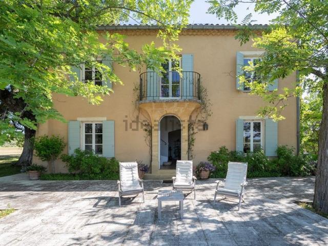Maison, Jouques