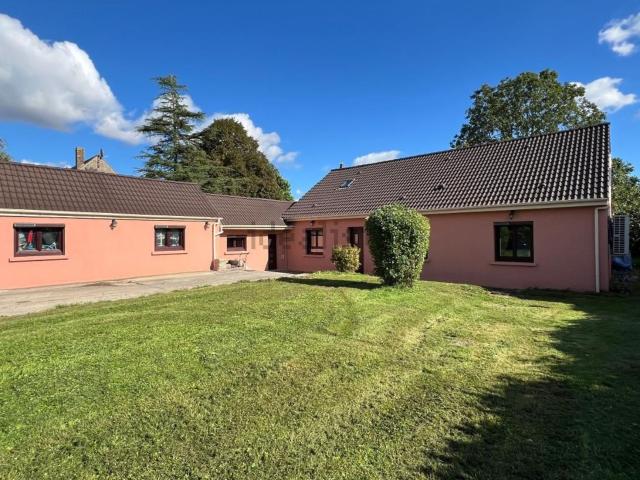 Maison, Jouy le Châtel