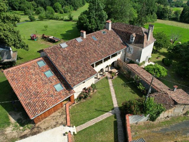 Maison Jaure 13 pièce s 380 m2