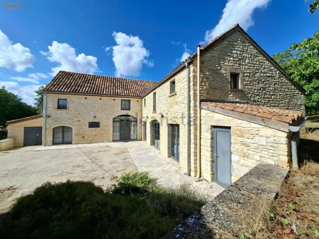 Maison, Jayac