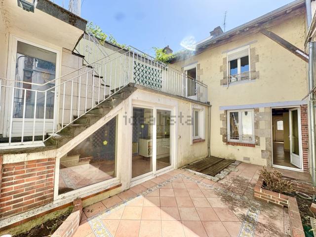 Maison, Jargeau