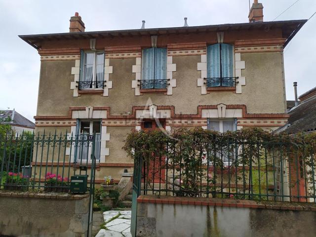 Maison, Jargeau