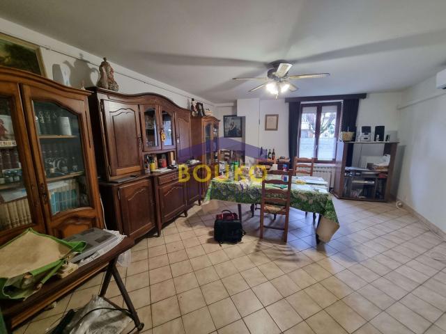 Maison, Juvrecourt