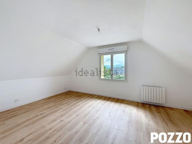 Maison, Juaye Mondaye