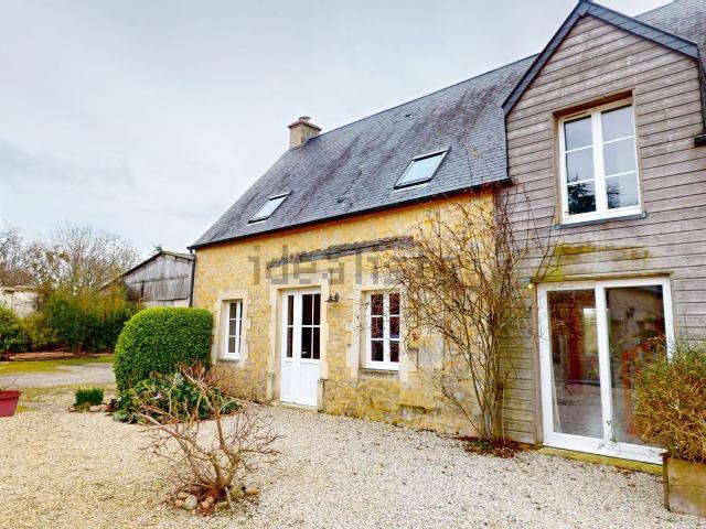 Maison, Juaye Mondaye