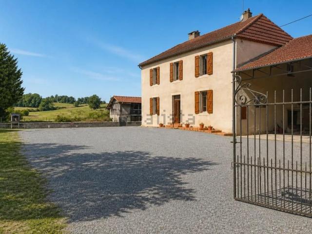 Maison, Juillac