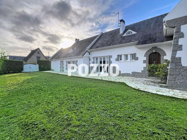 Maison Jullouville entre route et mer