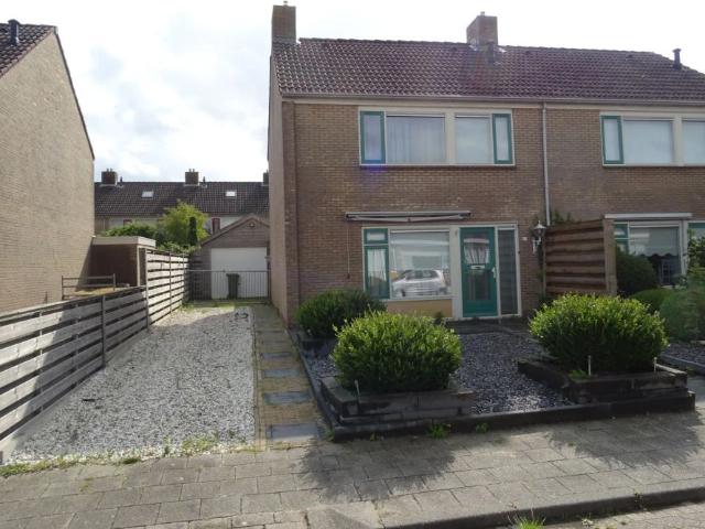 Maison jumelée Spjochtstrjitte 35, De Westereen À louer