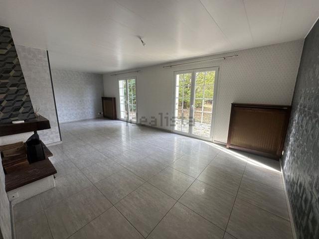 Maison, Jury