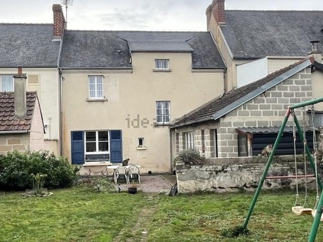 Maison, Ommoy