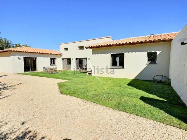 Maison, Oms