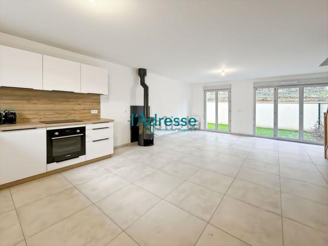 Maison, Oinville sur Montcient