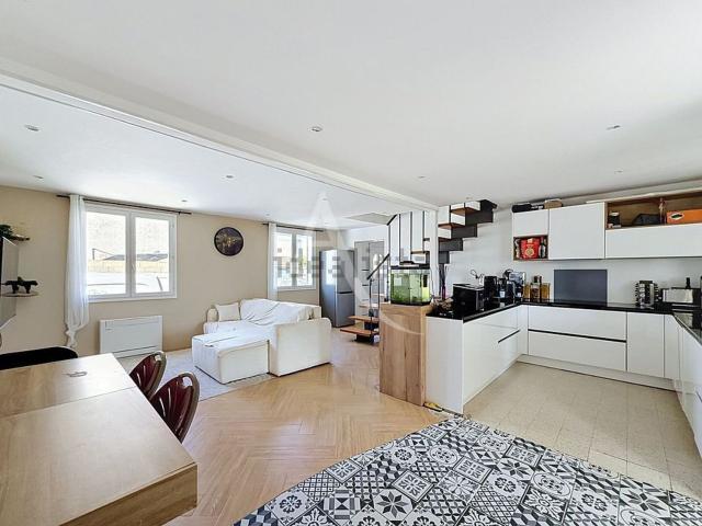 Maison, Oissery