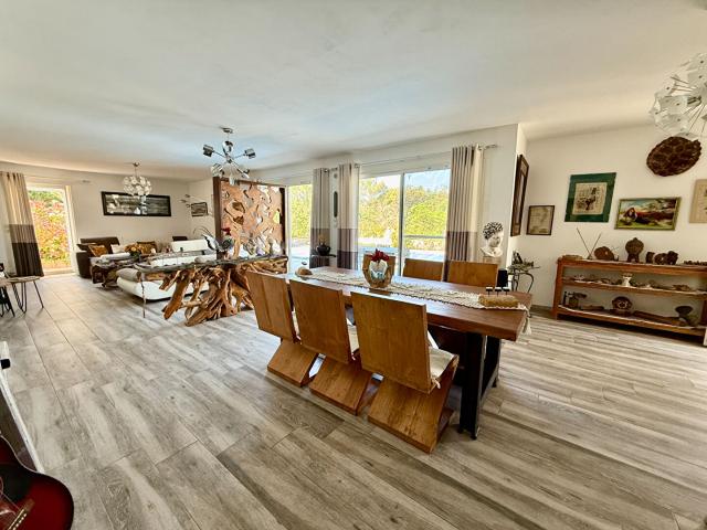 Maison Ollieres 222 m2