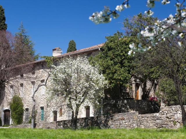 Maison, Opio