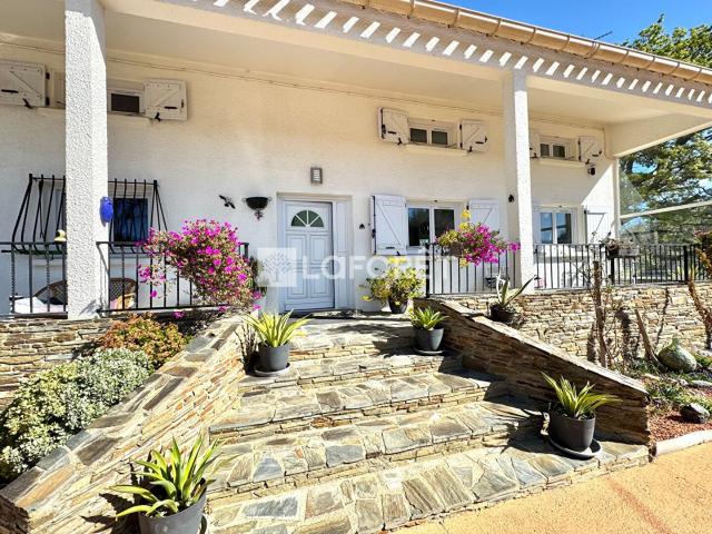 Maison Ortaffa 7 pièce s 252 m2, terrain de 3917 m² avec p. 220m² Ortaffa