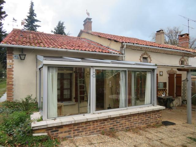 Maison, Oradour Saint Genest