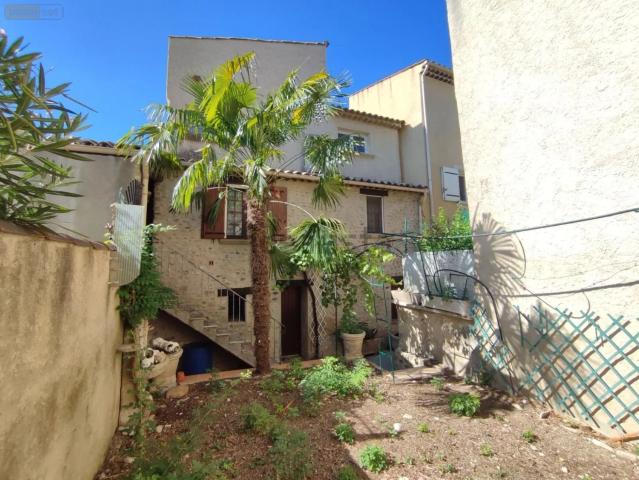 Maison, Oraison