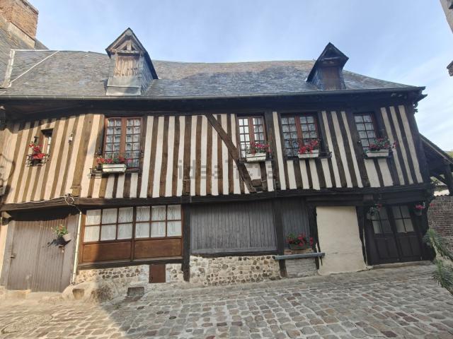 Maison, Orbec