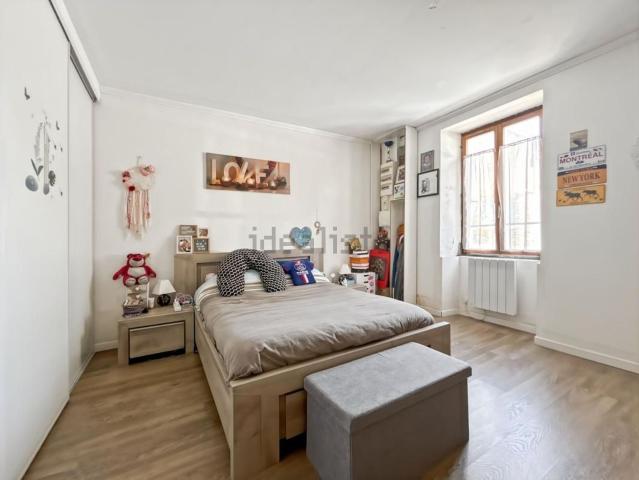 Maison, Orcemont