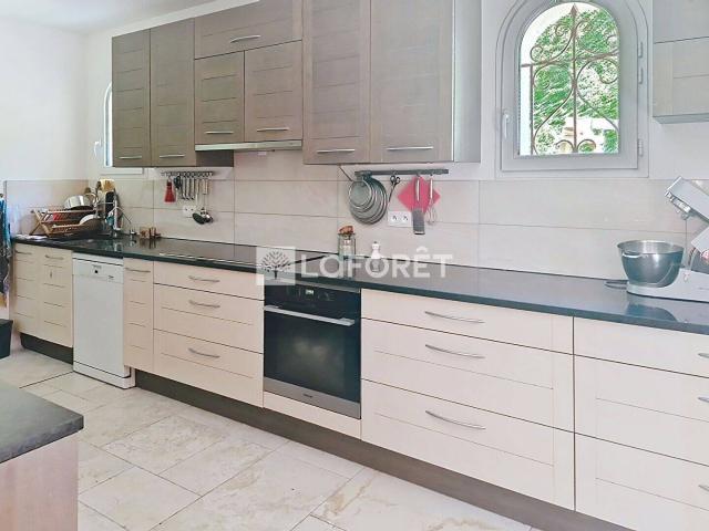 Maison Orgeval 6 pièce s 139.73 m2