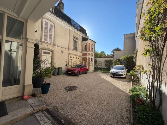 Maison, Orléans