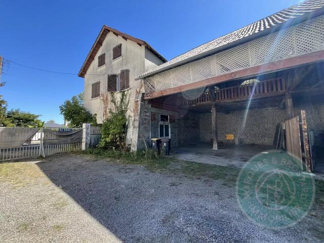 Maison, Orleix