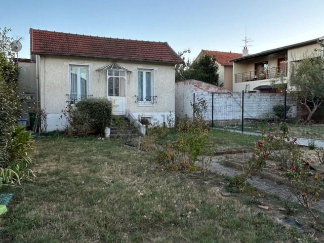 Maison, Orly
