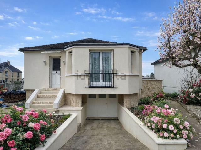 Maison, Orry la Ville