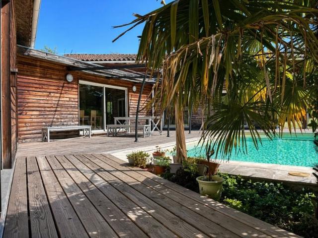 Maison ossature bois de 165m² sur 5804m² de terrain arboré 164m² Lagrâce Dieu