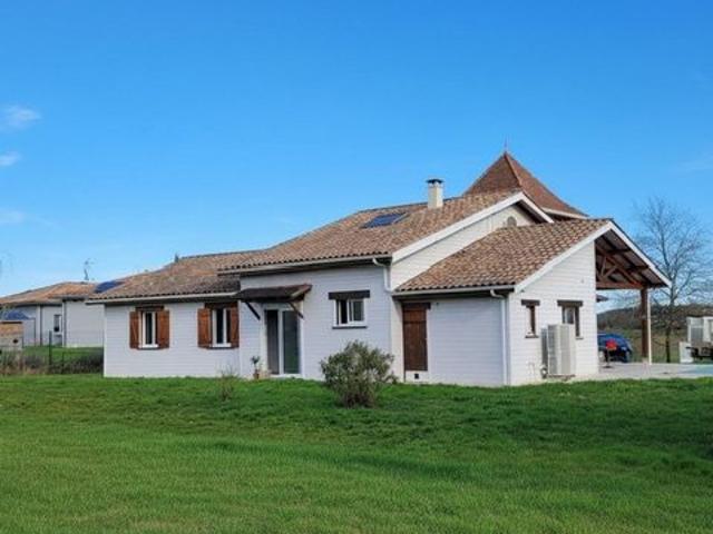 Maison ossature bois de 2015 – 150 m² habitables sur grand terrain de 3 054 m²