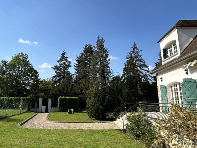 Maison, L&apos Étang la Ville