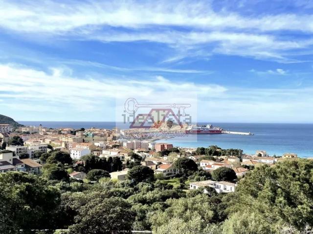 Maison, L&apos Île Rousse