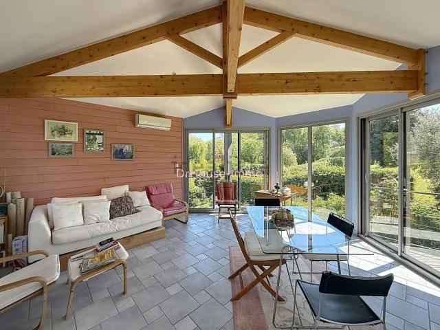 Maison, L&apos Isle d&apos Espagnac