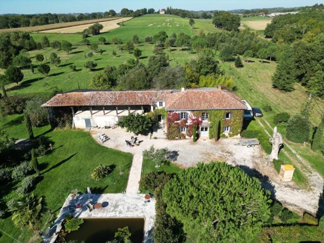 Maison, L&apos Isle en Dodon