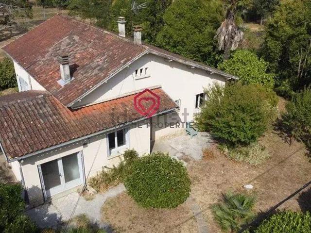 Maison, L&apos Isle en Dodon