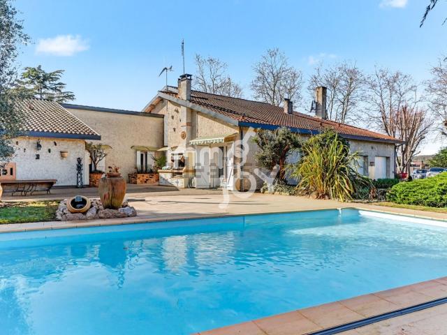 Maison, L&apos Isle en Dodon