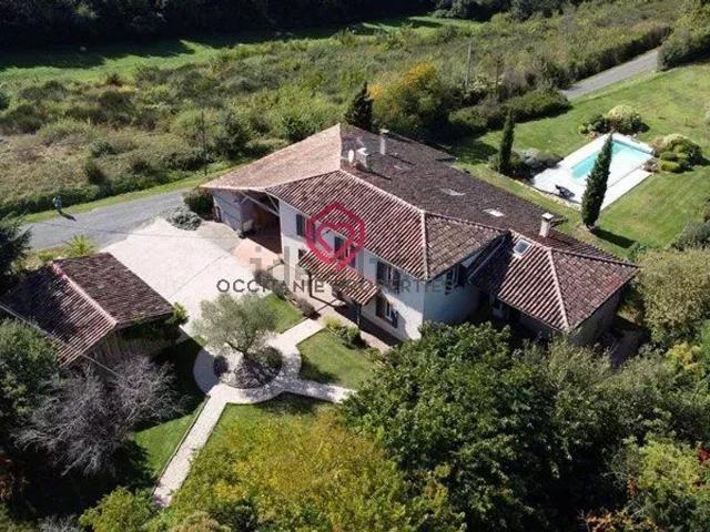 Maison, L&apos Isle en Dodon