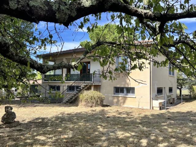 Maison, L&apos Isle en Dodon