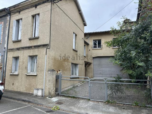 Maison, L&apos Isle en Dodon