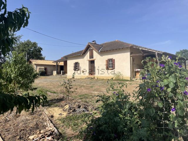 Maison, L&apos Isle en Dodon