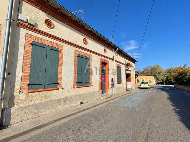 Maison, L&apos Isle Jourdain