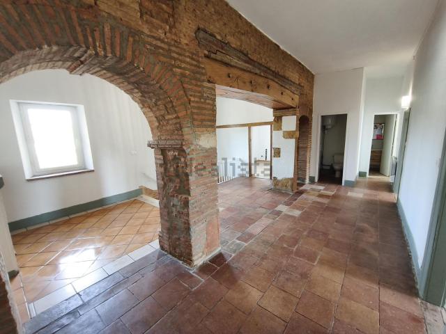 Maison, L&apos Isle Jourdain