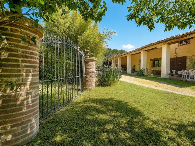 Maison, L&apos Isle Jourdain