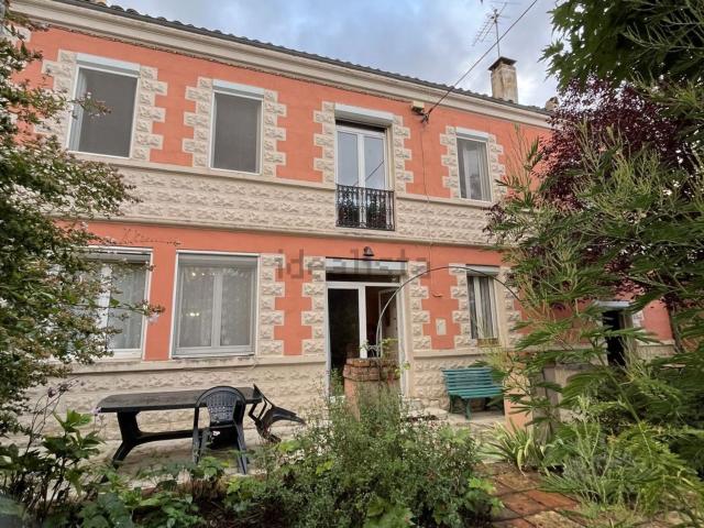 Maison, L&apos Isle Jourdain