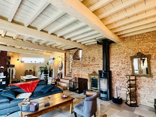 Maison, L&apos Isle Jourdain