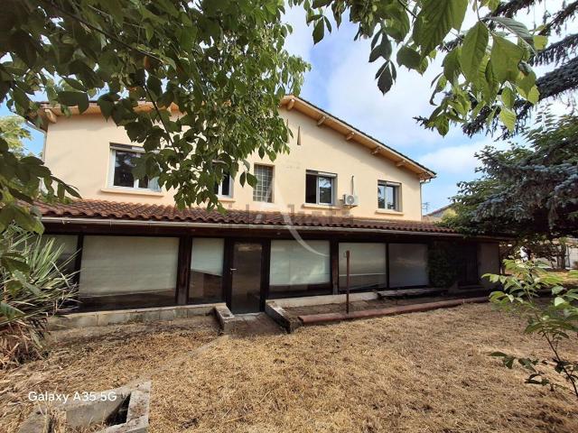 Maison, L&apos Isle Jourdain