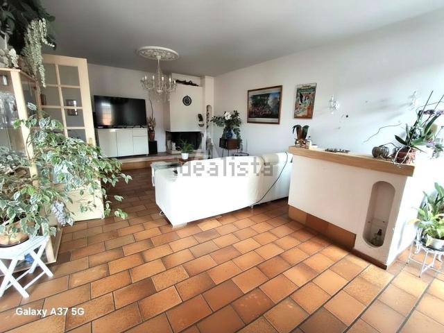 Maison, L&apos Isle Jourdain
