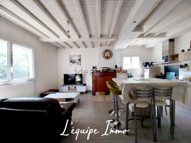 Maison, L&apos Isle Jourdain