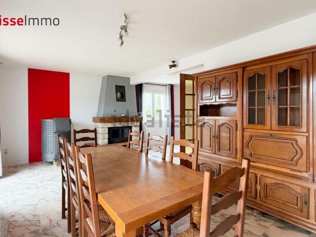 Maison, L&apos Isle sur le Doubs